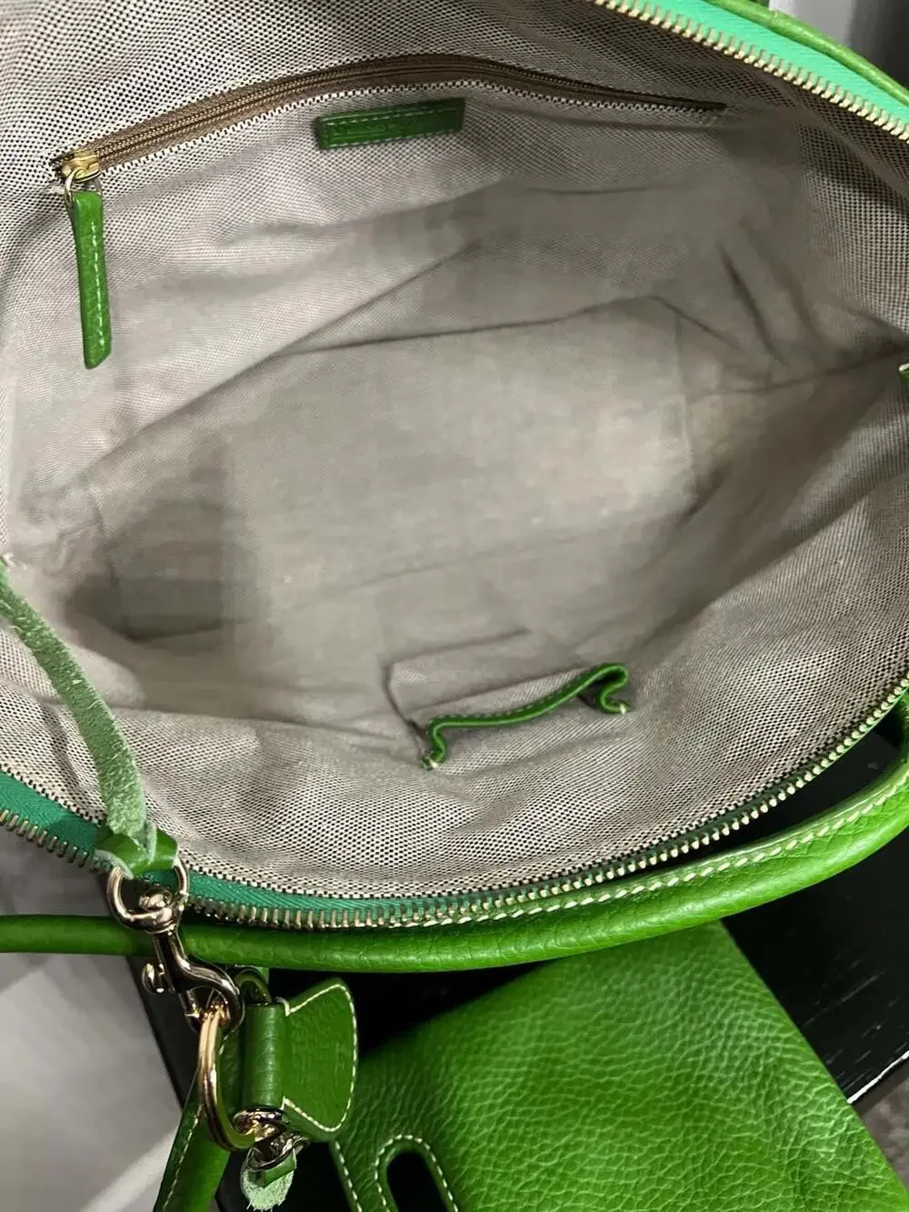 Dooney & Bourke Kelly Green Pebble Leather Crescent Tote with Pouch - Picture 8 of 12